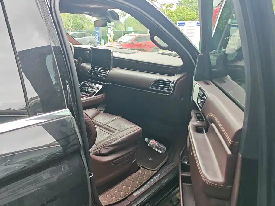 Lincoln Navigator 2022 2020 3.5T Long Wheelbase Presidential Edition