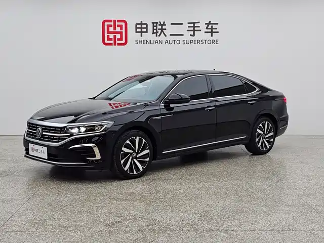 Volkswagen Passat 330TSI, Люкс