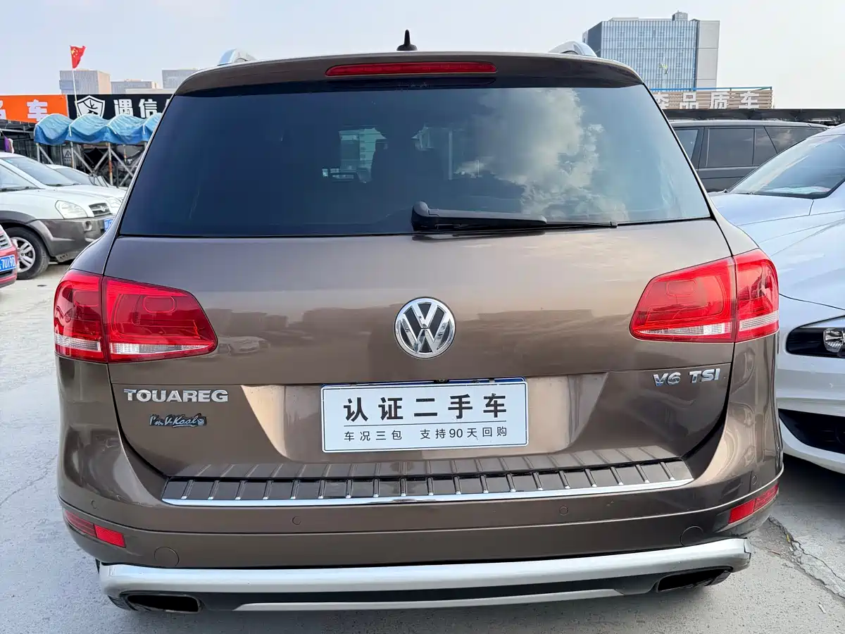 Фото 5 - Volkswagen Touareg