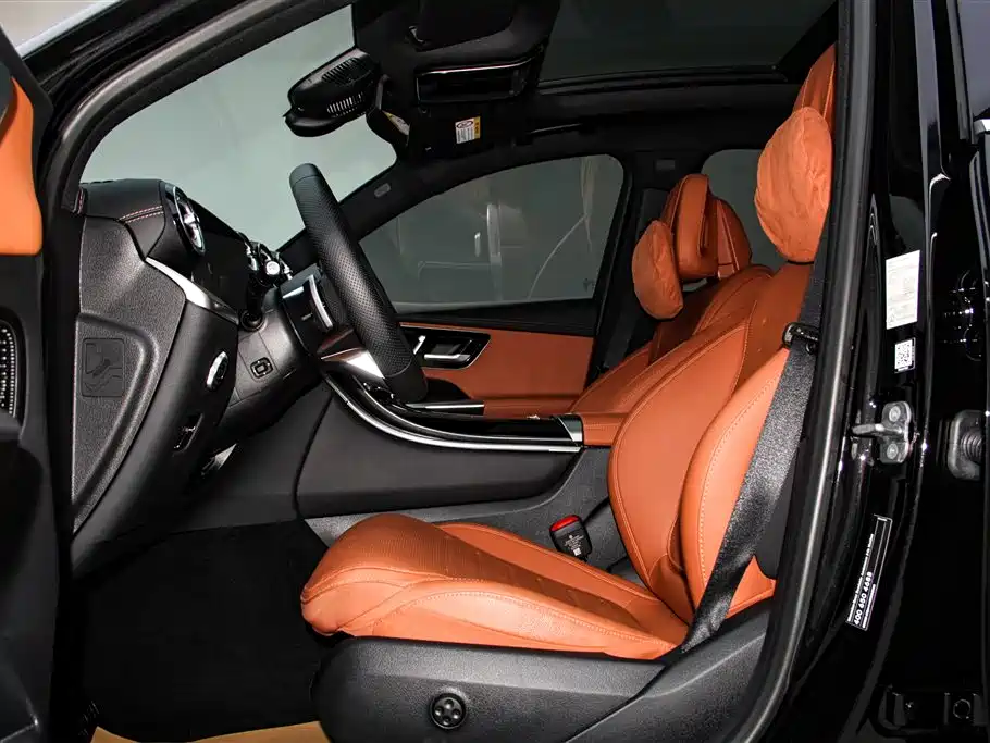 Mercedes-Benz GLC 2024 GLC 300 L 4MATIC Dynamic 5-seater фото 24