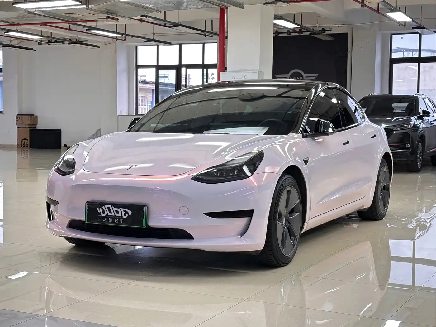 Фото 1 - Tesla Model 3