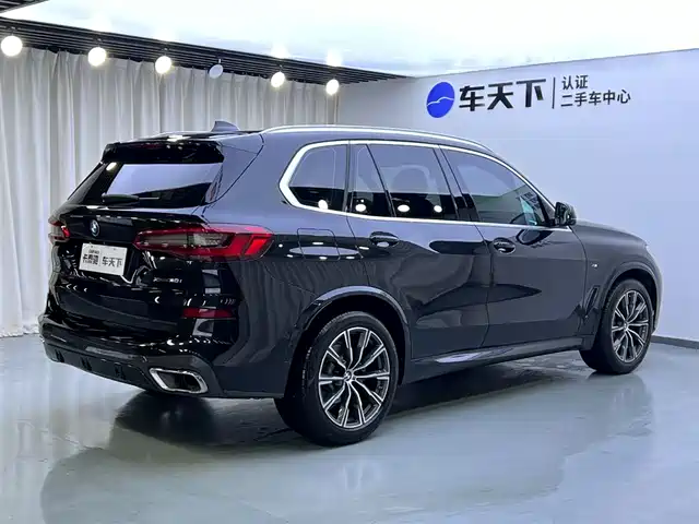 BMW X5 (Import) 2020 xDrive30i M Sport Package — фото 5