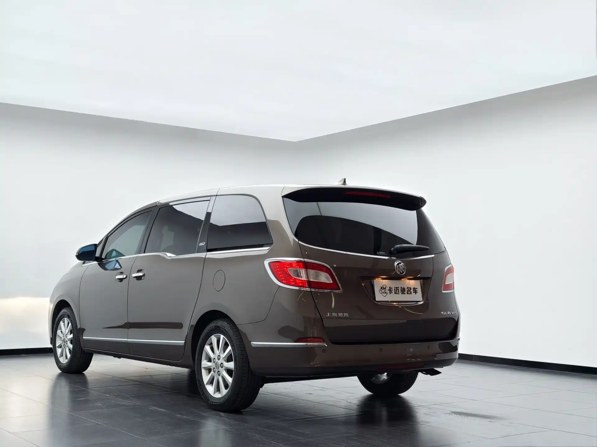 Фото 6 - Buick GL8