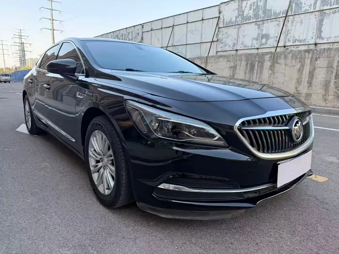 Buick LaCrosse 2018 Model 20T Elite Edition фото 2