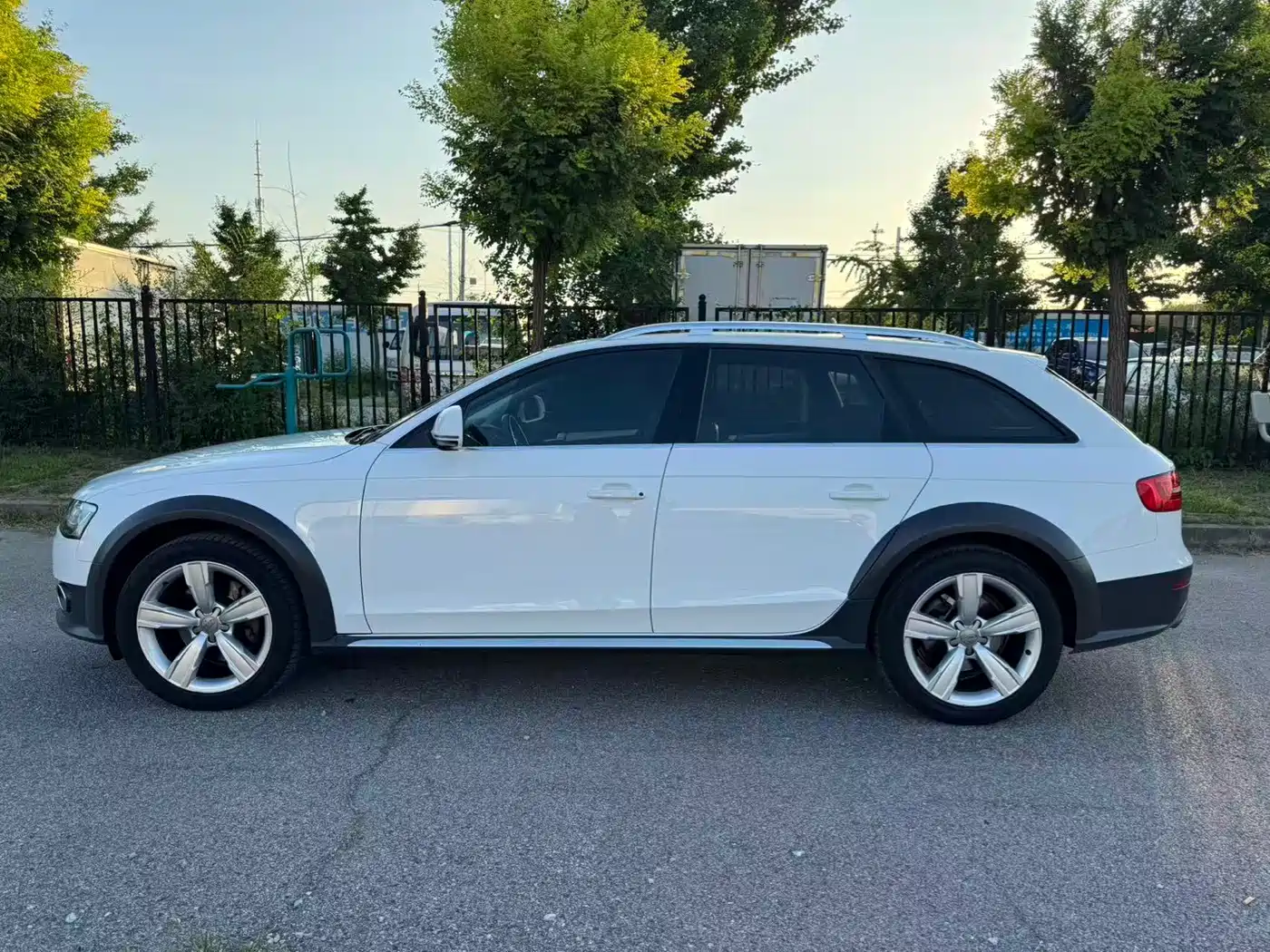 Audi A4 (Import) 2016 2014 40 TFSI allroad quattro plus