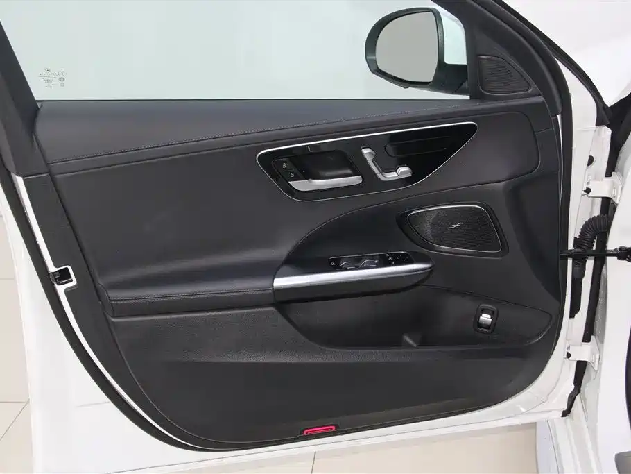 Mercedes-Benz C-Class 2024 Second Facelift C 260 L Sport фото 25