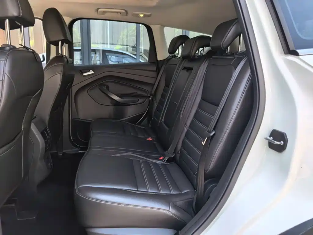 Photo 17 - Ford Kuga