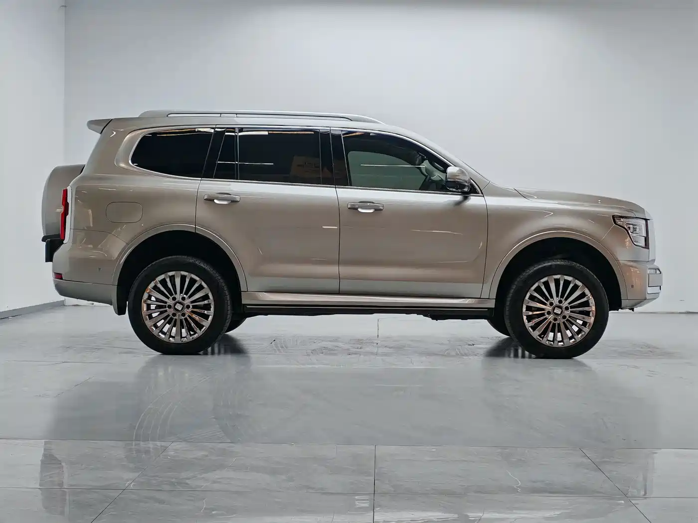 TANK TANK 500 NEW ENERGY