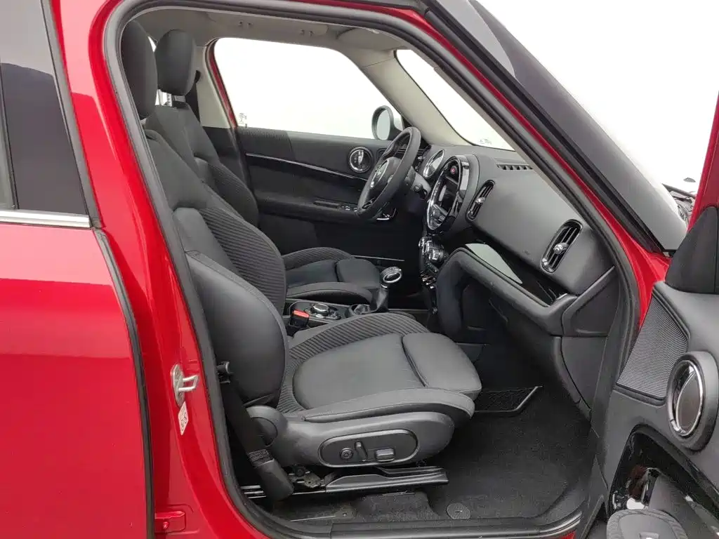 Фото 23 - MINI COUNTRYMAN