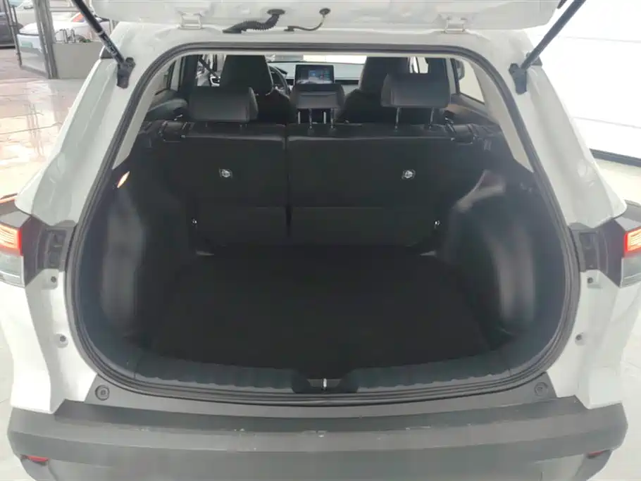 Toyota Corolla Cross 2022 2.0L Premium Edition фото 4