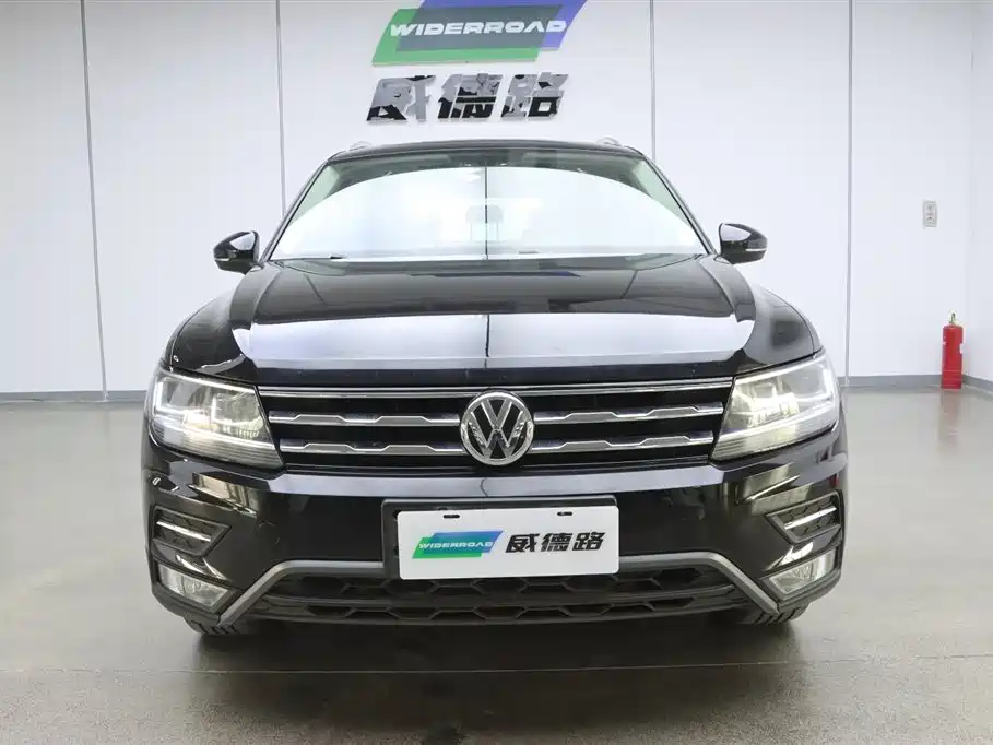 Volkswagen Tiguan L 2018 330TSI Automatic 2WD Luxury Edition фото 2