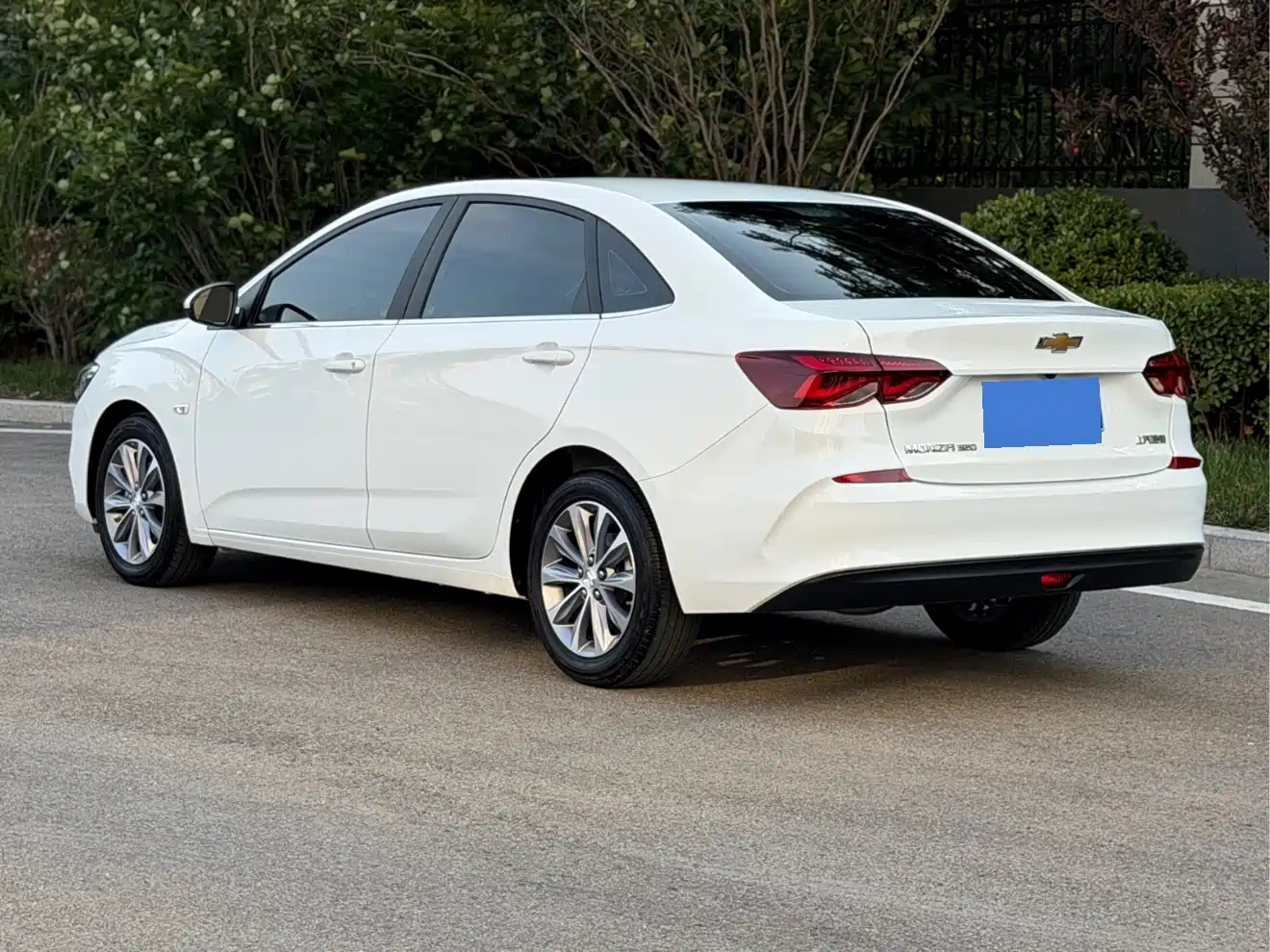 CHEVROLET CRUZE