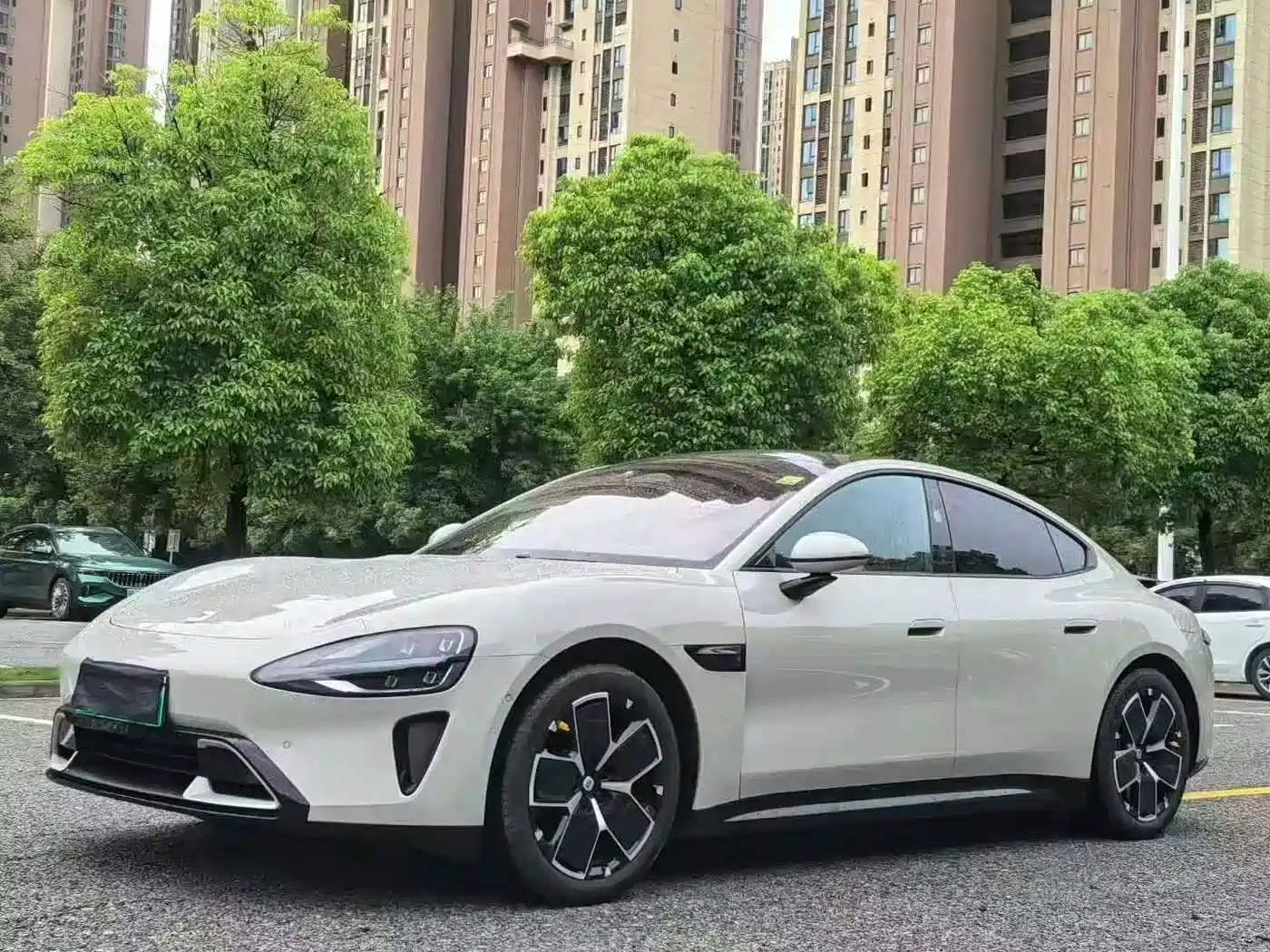 Xiaomi SU7 2024