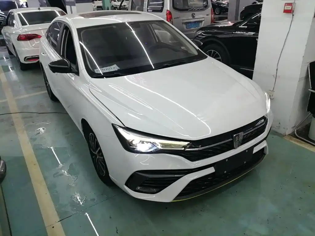 Фото 4 - Roewe i5