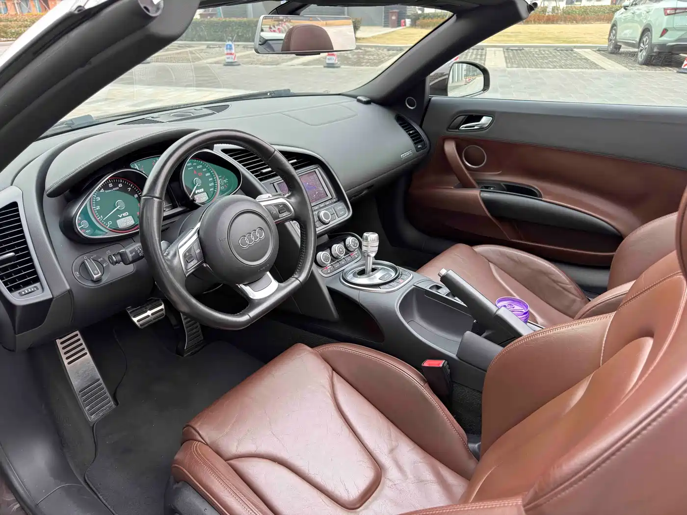 Audi R8 2011 Spyder 5.2 FSI quattro фото 7
