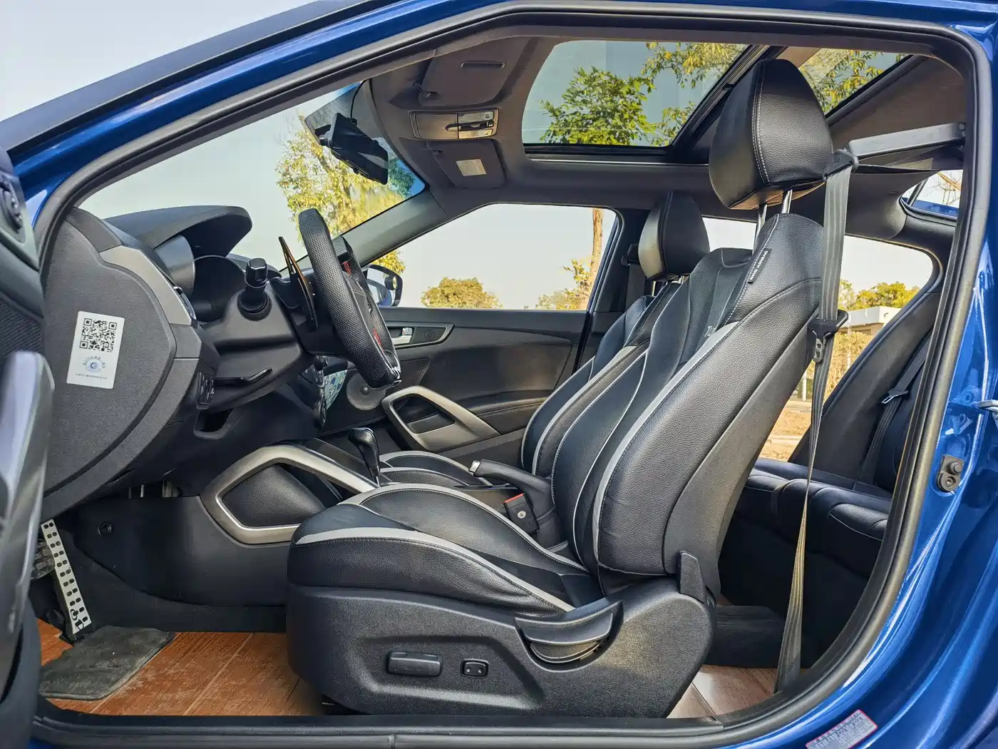 Hyundai Veloster 2012 1.6T Automatic Luxury фото 16
