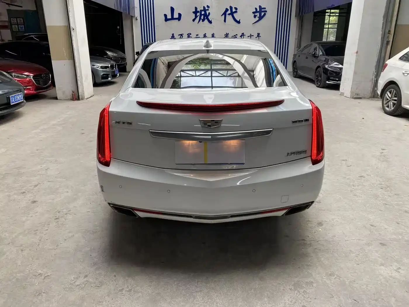 Cadillac XTS 2017 28T Technology фото 5