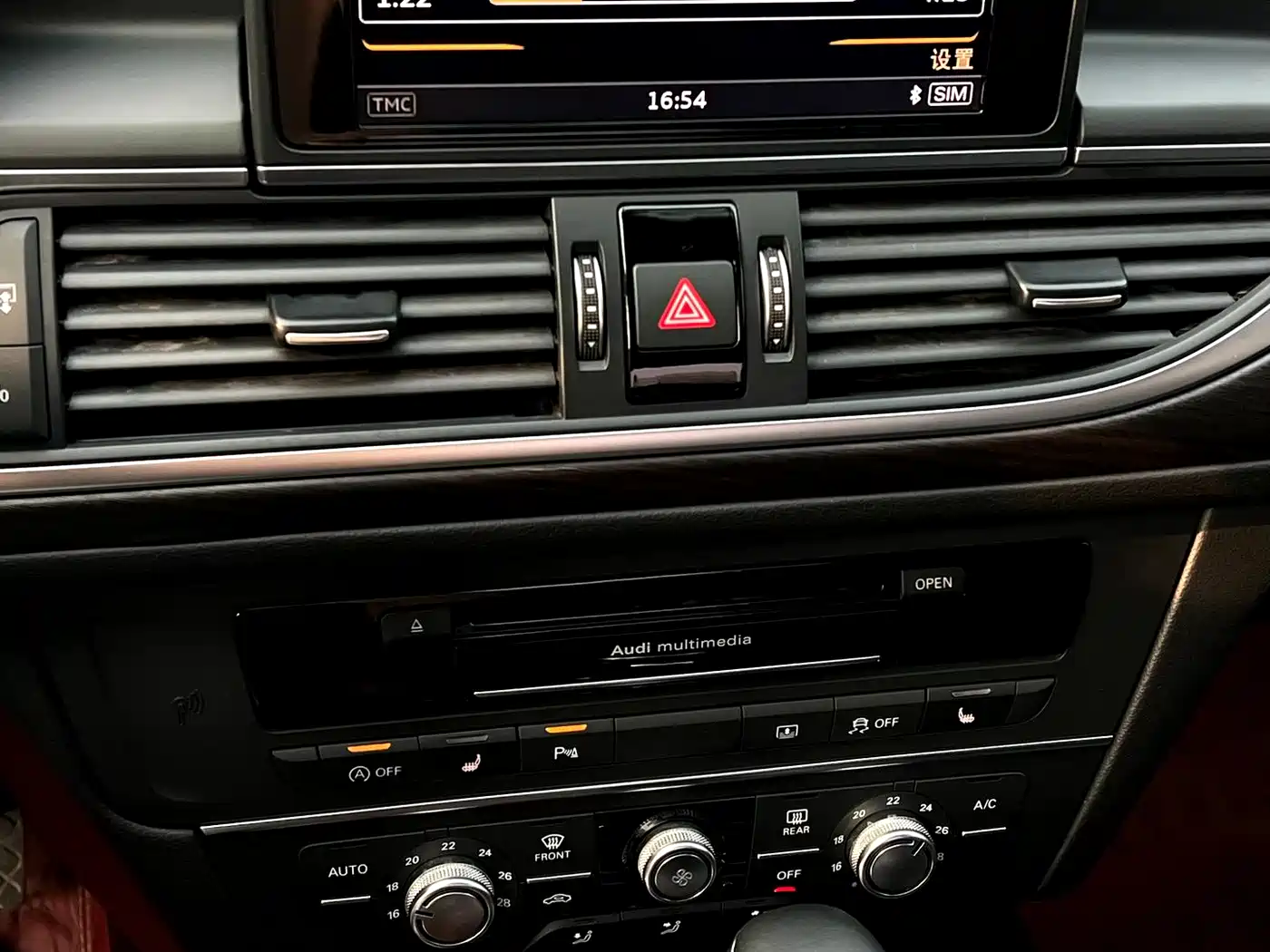 Audi A6L 2018 30th Anniversary 35 TFSI Fashion фото 5