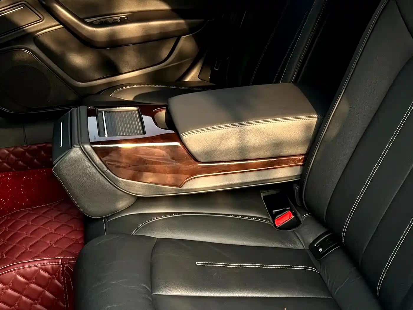 Audi A6L 2018 30th Anniversary 35 TFSI Fashion фото 8