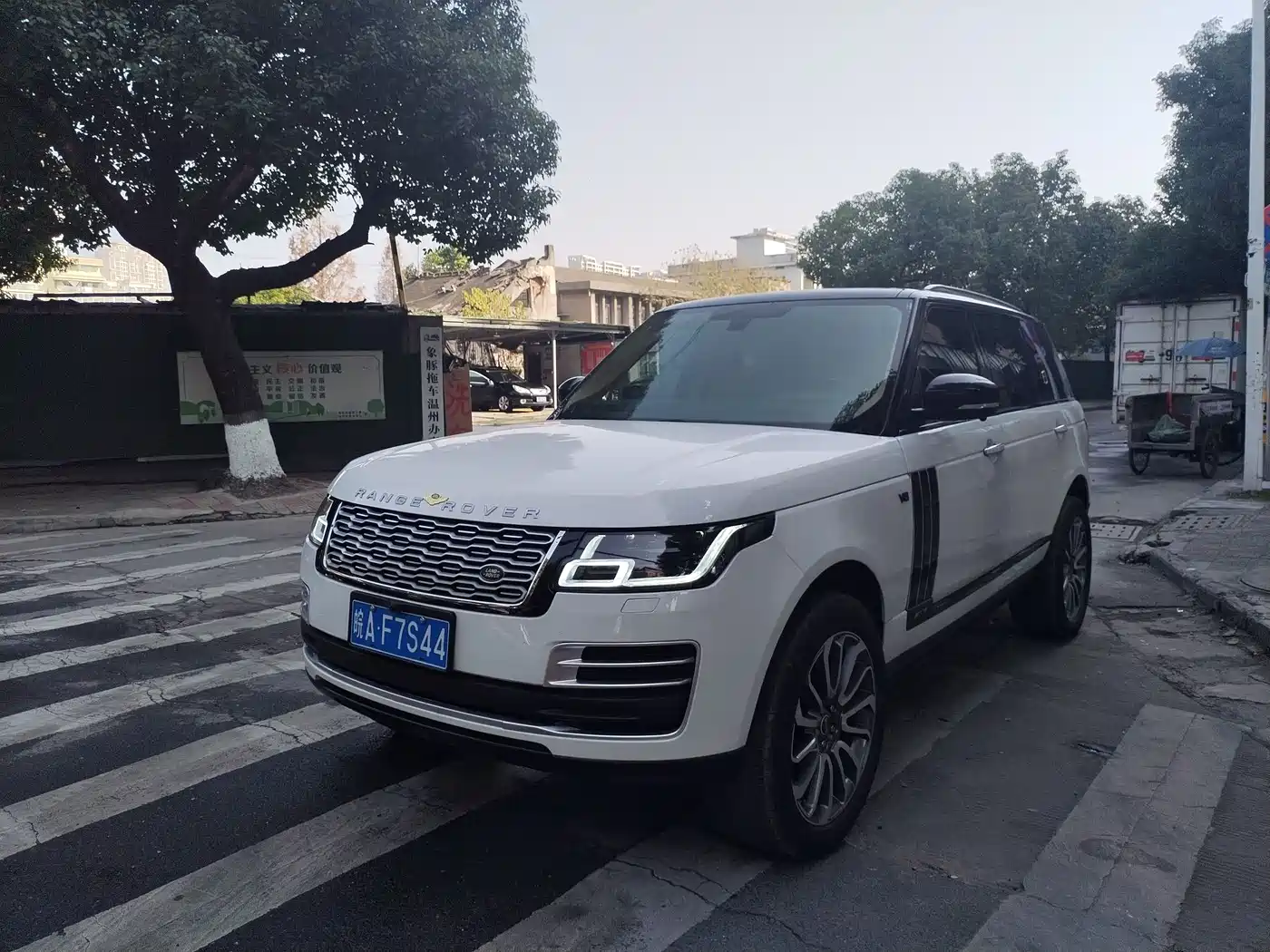 Land Rover Range Rover 2015 3.0 SC V6 Vogue SE Genesis Extended Edition