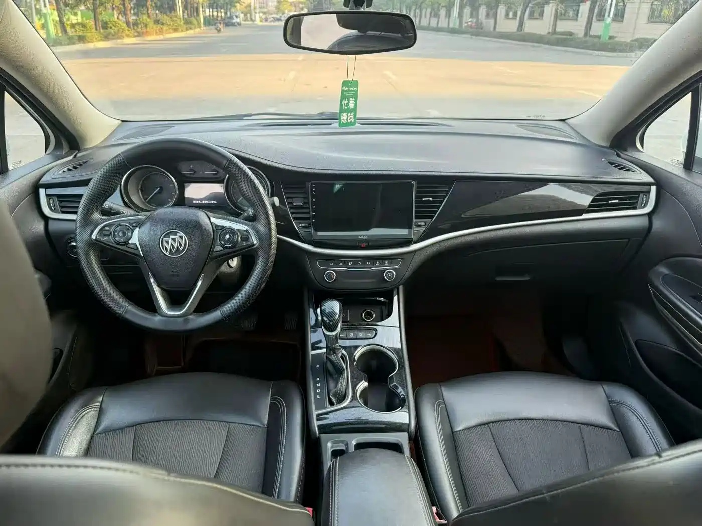Buick Verano 2015 Sedan 20T Dual-clutch Leading фото 8
