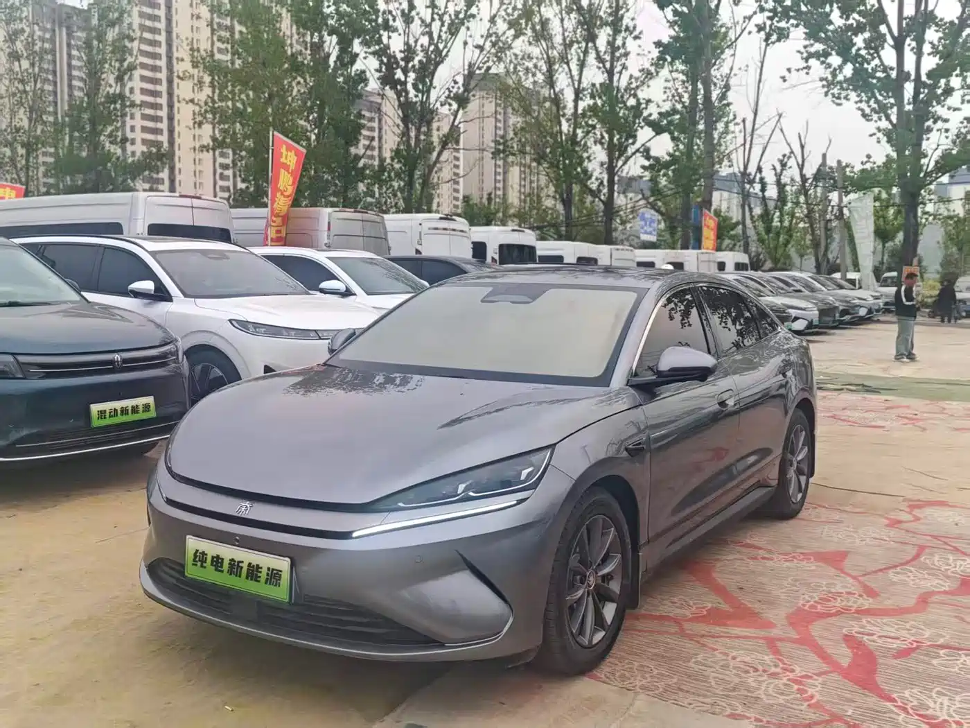 BYD QIN L