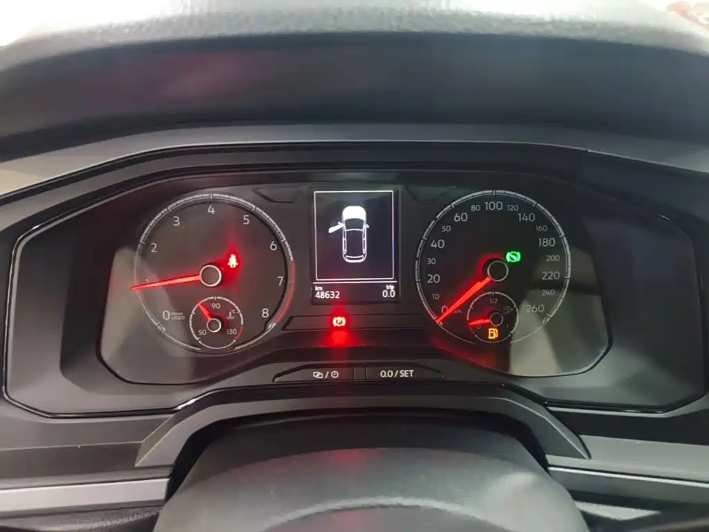 Фото 12 - Volkswagen Polo
