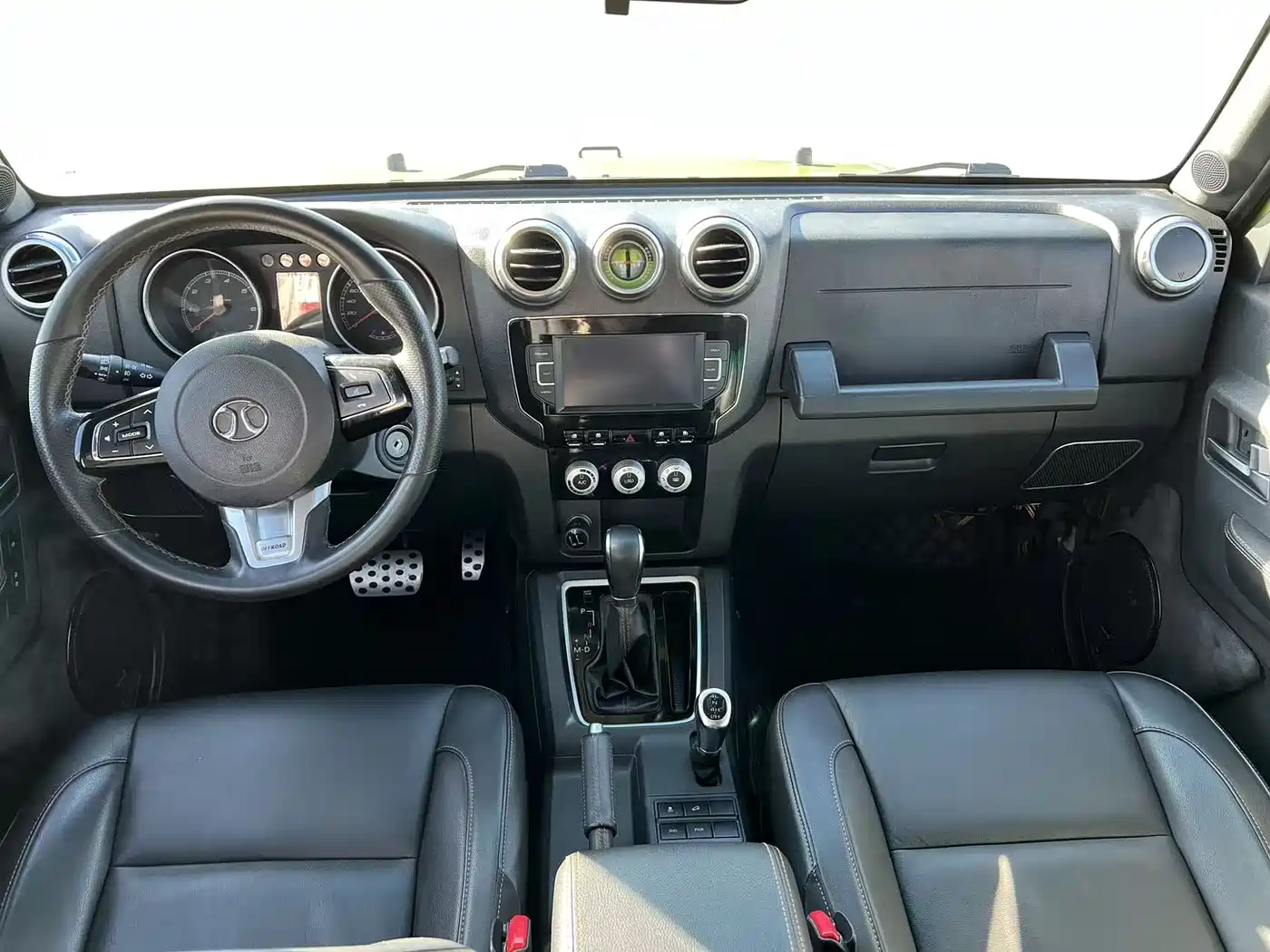 BAIC ORV Beijing Offroad BJ40 2016 Model 40L 2.3T Automatic 4WD Exclusive фото 9