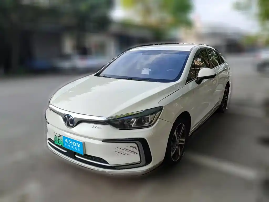 BAIC Beijing EU5 2019 2018 R500 Smart Wind Edition