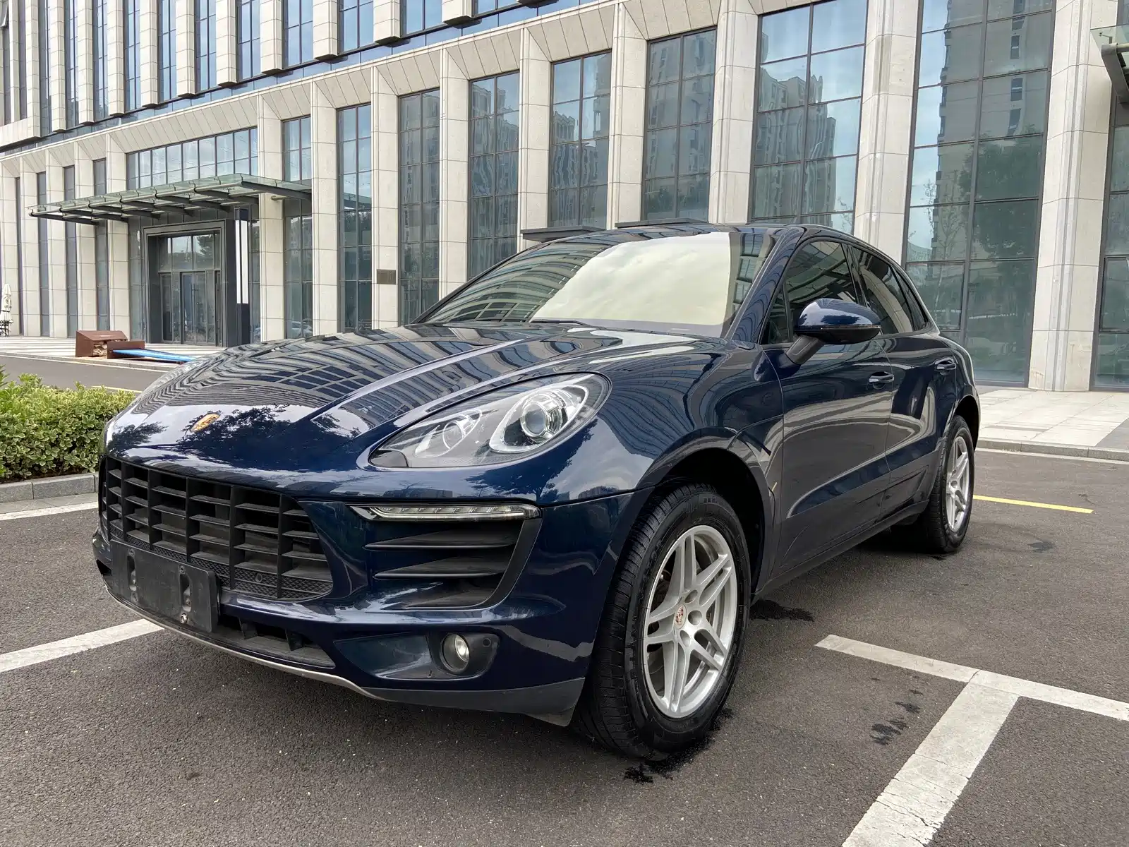 Фото 1 - Porsche Macan