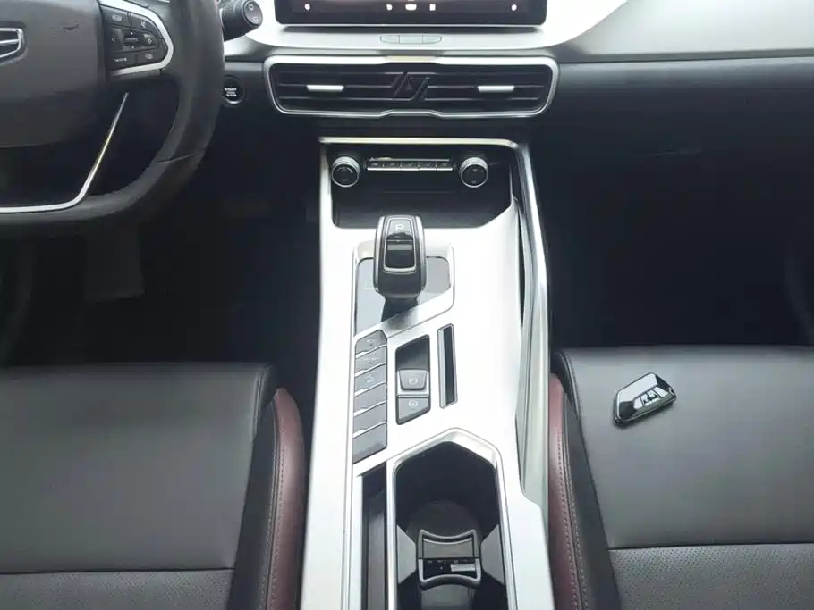 Geely Binyue 2020 Facelift 240T DCT Hunter 16
