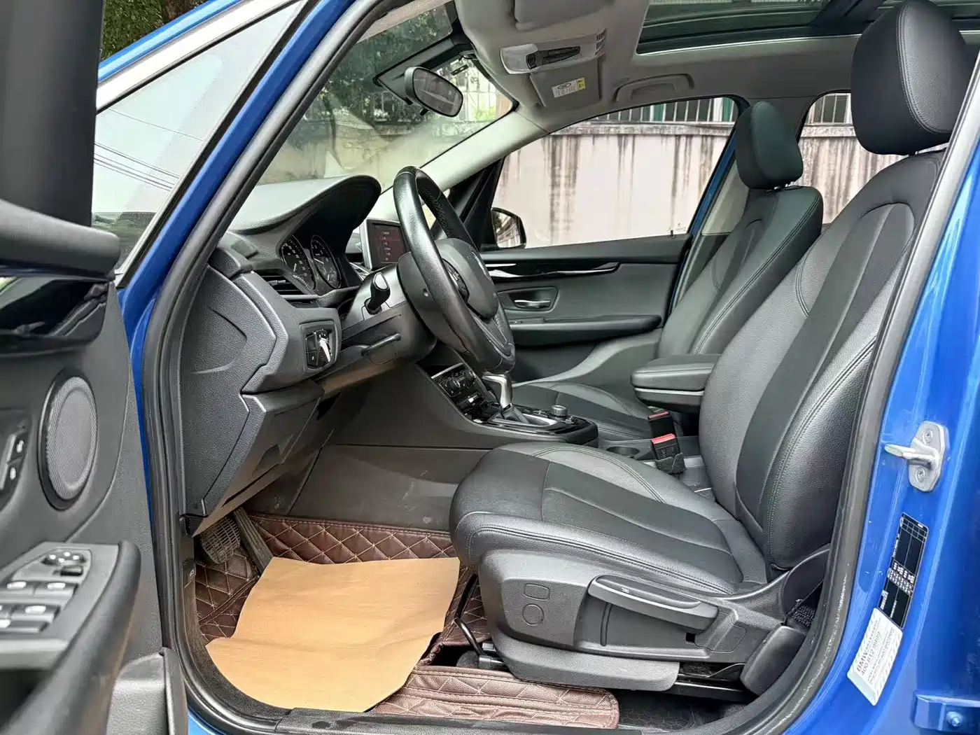 BMW 2 Series Touring 2018 218i Luxury Line фото 7