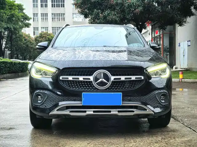 Mercedes-Benz GLA GLA 200