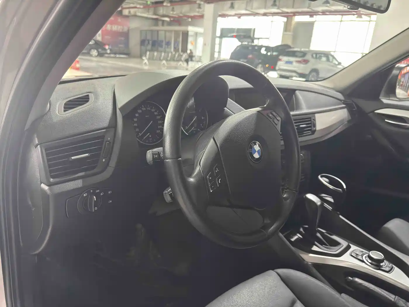 Фото 7 - BMW X1