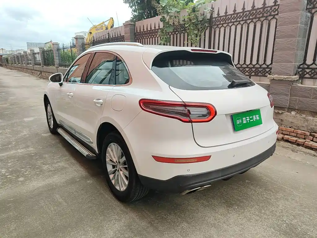 2018 Zotye SR9