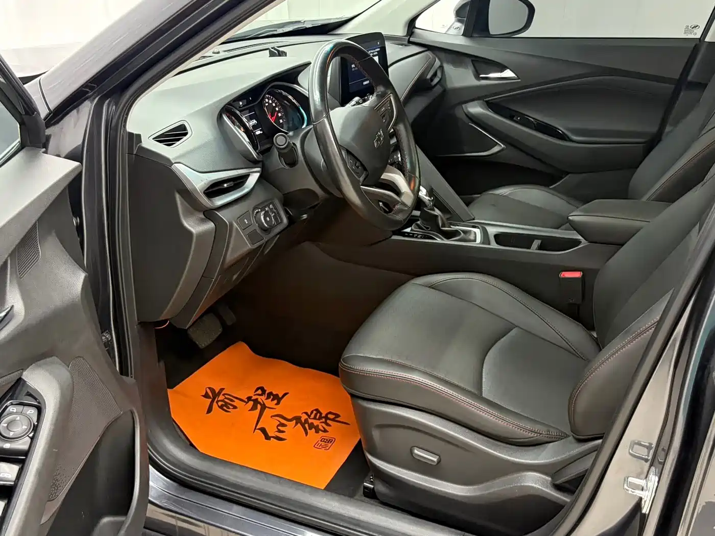 Chevrolet Volando 2023 2020 Mild Hybrid Redline 530T Automatic Premium Edition (5+2 seater)