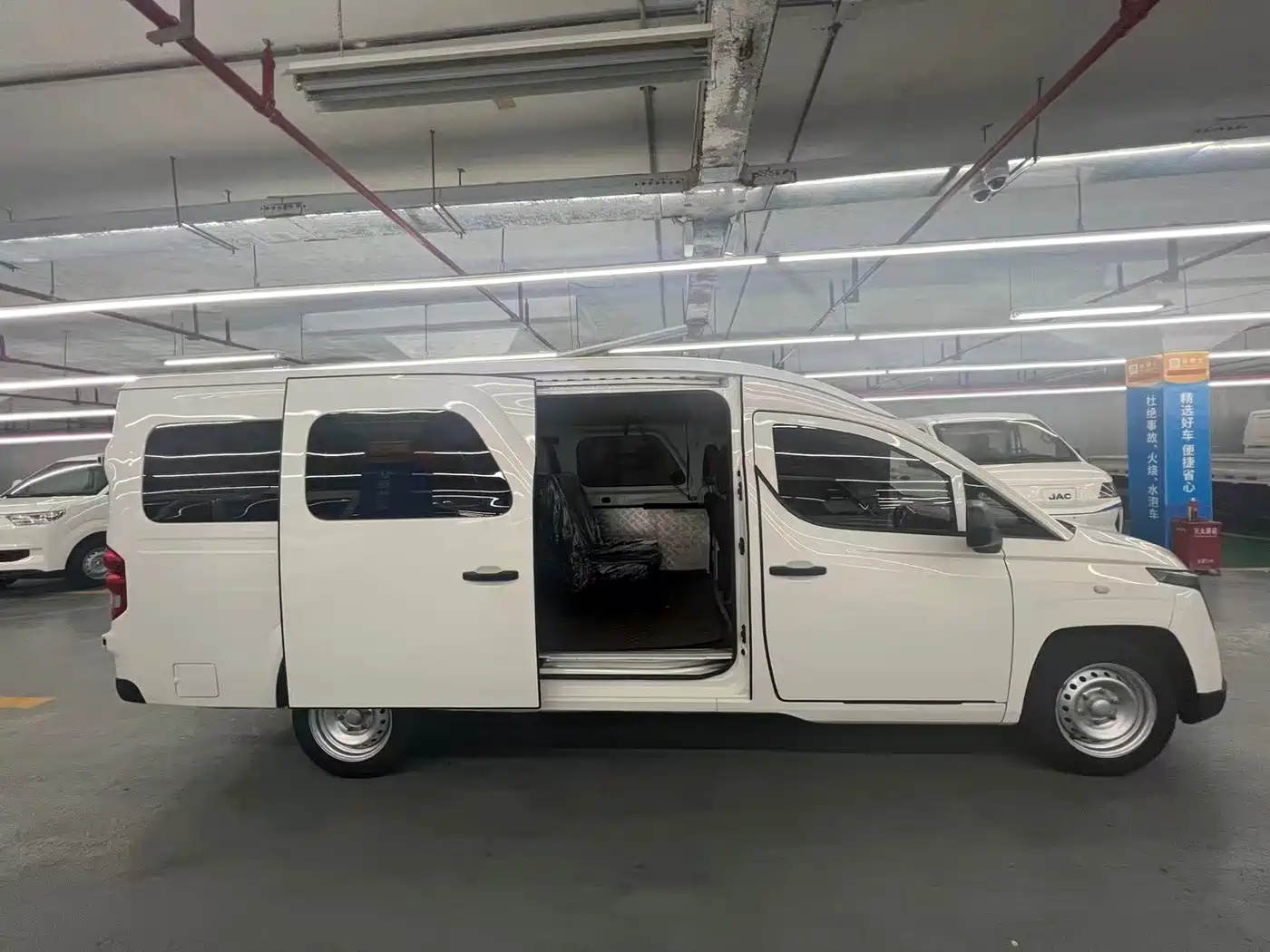 Lingshi Auto Ling Shi Golden Warehouse 2025 2024 Model Year Luxury Edition First Class