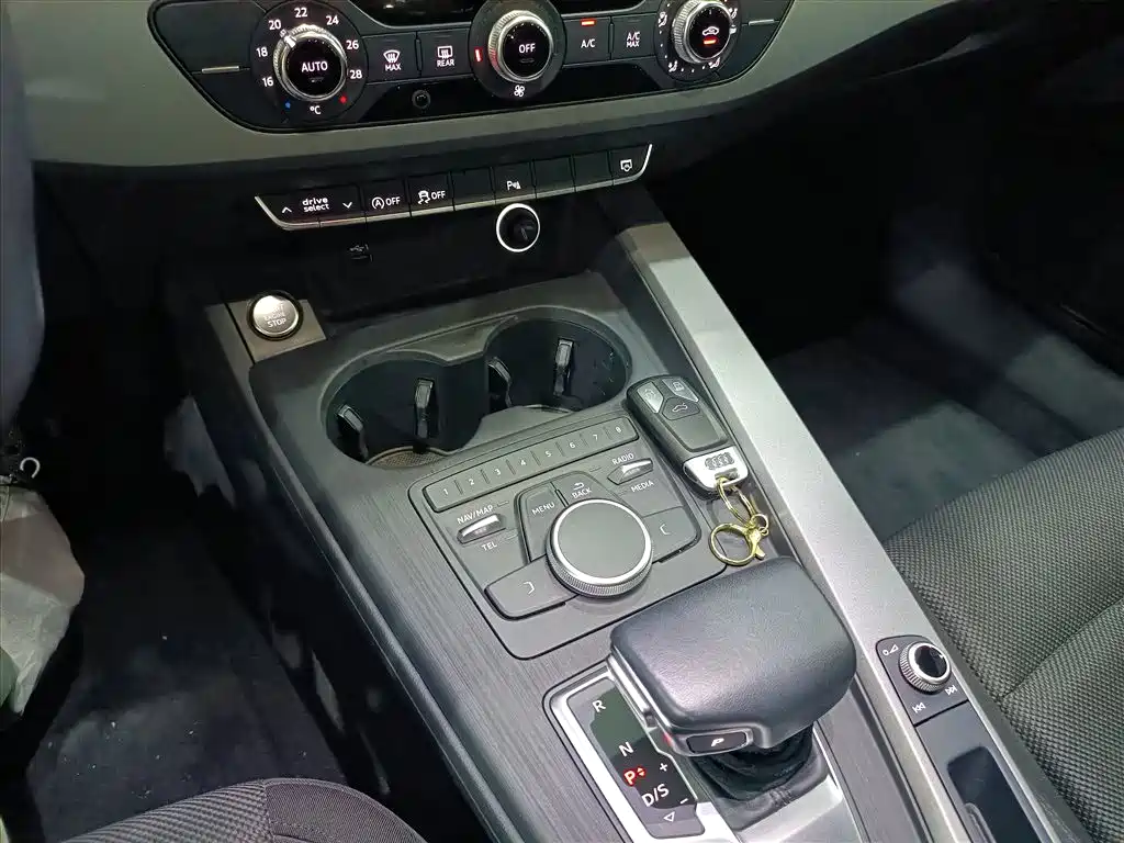 Audi A4L 2018 30th Anniversary 40 TFSI Progressive фото 14