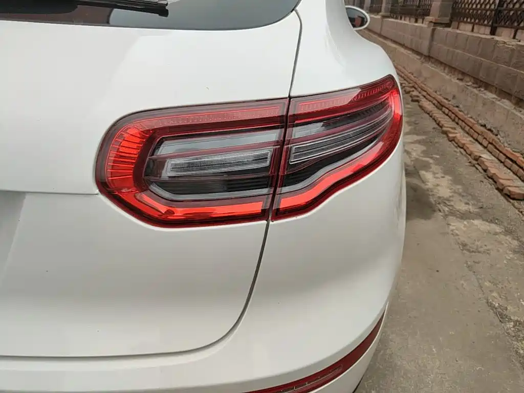 Zotye SR9 2018 2017 2.0T Auto Ultimate Heart Edition