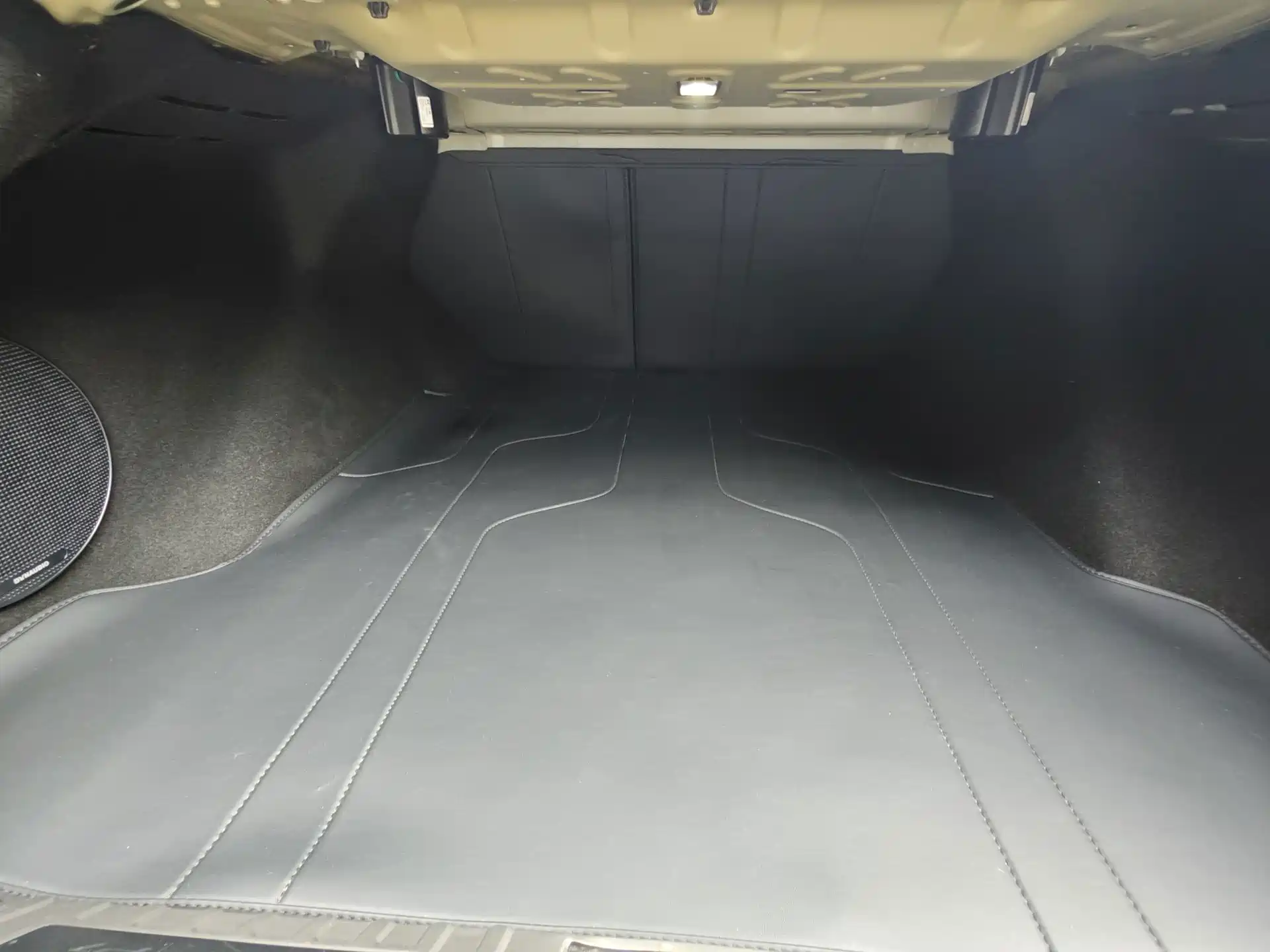 Фото 20 - XPeng P7