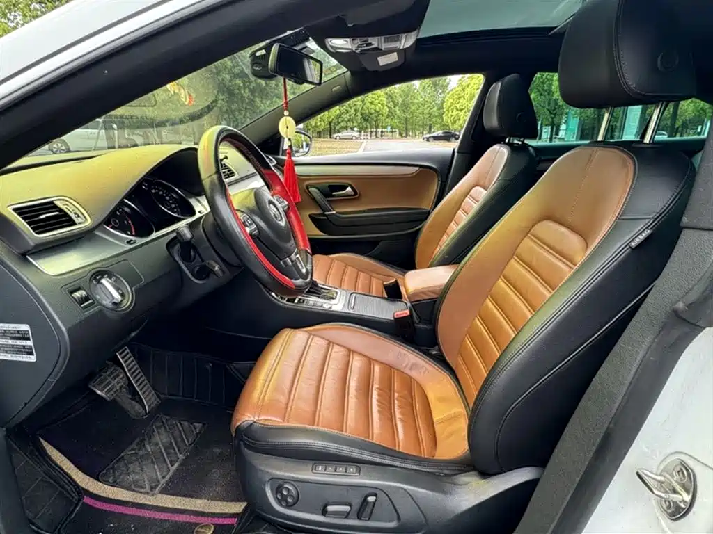 Volkswagen FAW-Volkswagen CC 2016 Model 1.8TSI Luxury фото 17