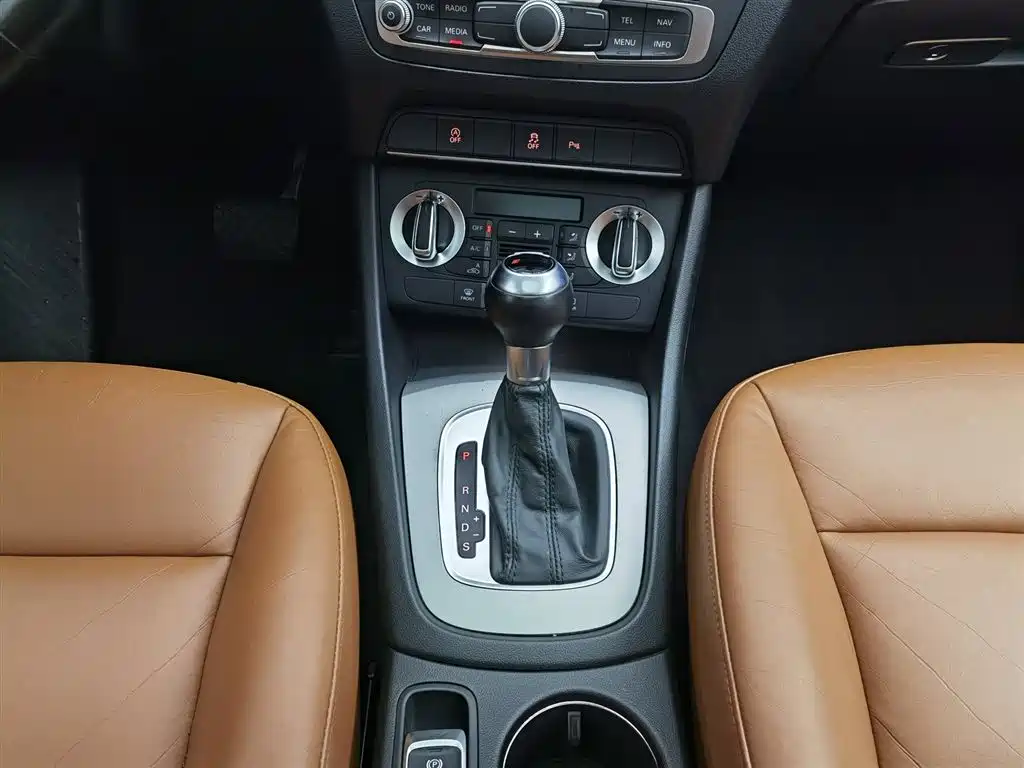 Audi Q3 2016 30 TFSI Heritage Edition Smart Leader фото 13