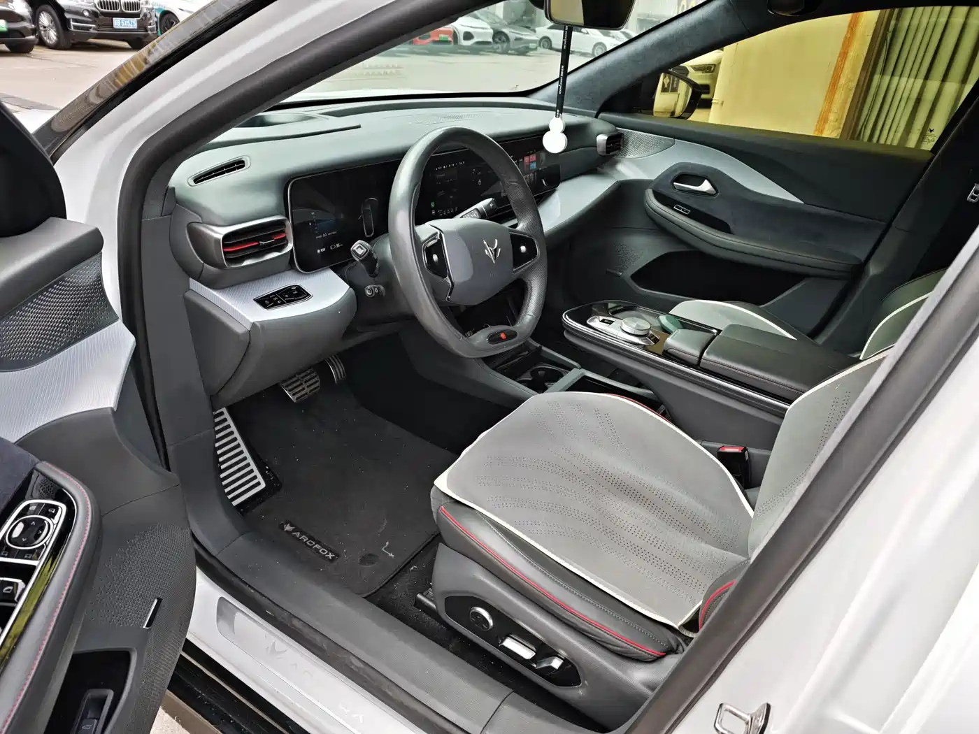 ARCFOX EXTREME FOX POLAR FOX ALPHA S