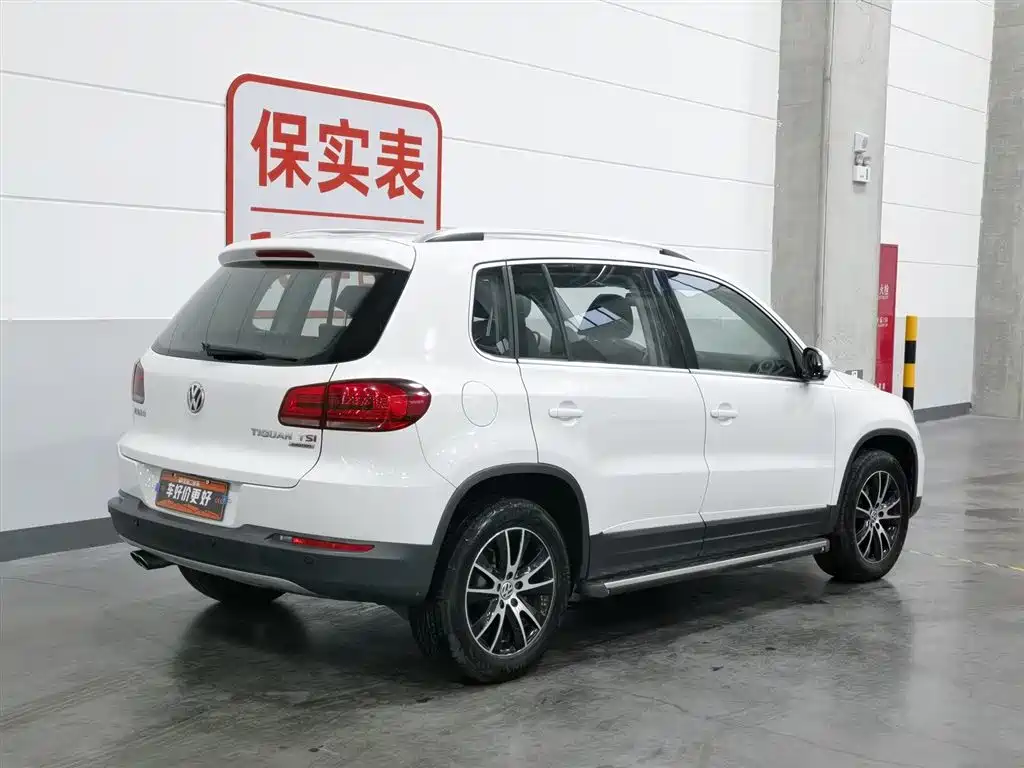 Volkswagen Tiguan 2015 1.8TSI Automatic 4WD Highline фото 2