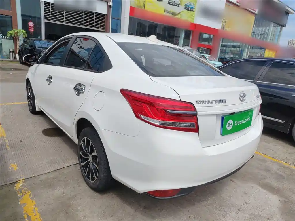 Toyota YARiS L Zhi Xiang 2019 1.5E CVT Charming China VI фото 5