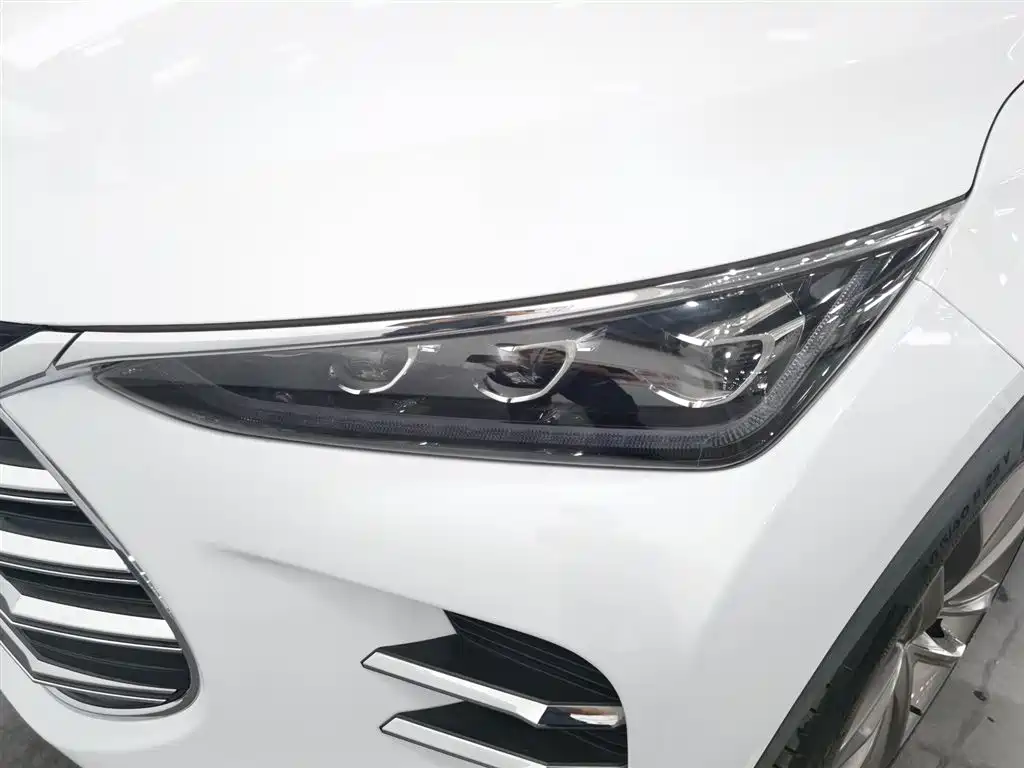 BYD Tang New Energy 2018 DM 2.0T AWD Smart Connection Enjoy Edition 7-Seater China V фото 7