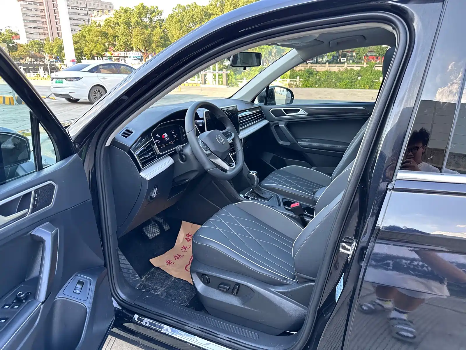 Фото 4 - Volkswagen Tiguan L