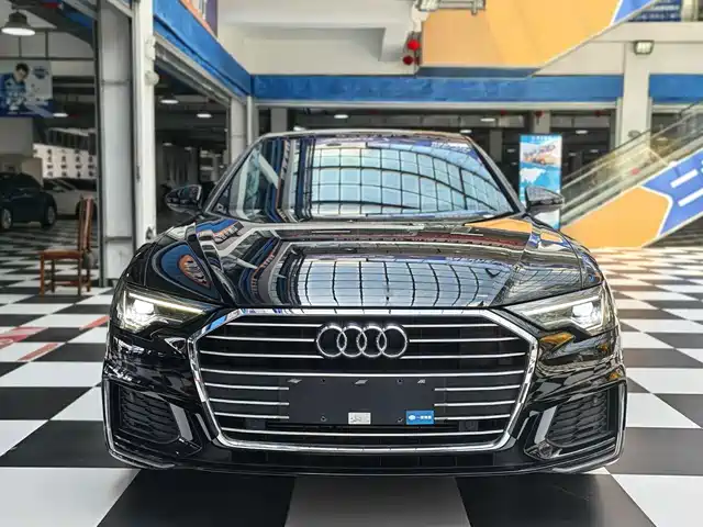 Audi A6L 2020 40 TFSI Luxury Dynamic — фото 2