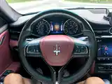 Photo 11 - Maserati Quattroporte