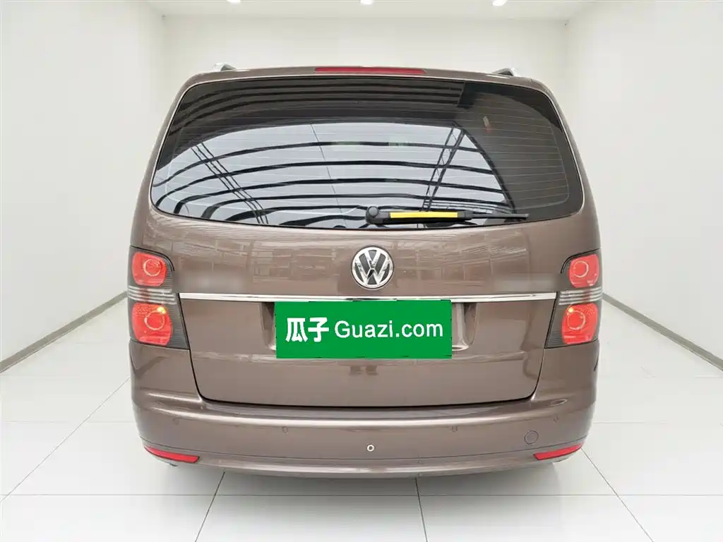 Volkswagen Touran 2013 1.4T DSG Comfort 5-seater фото 6